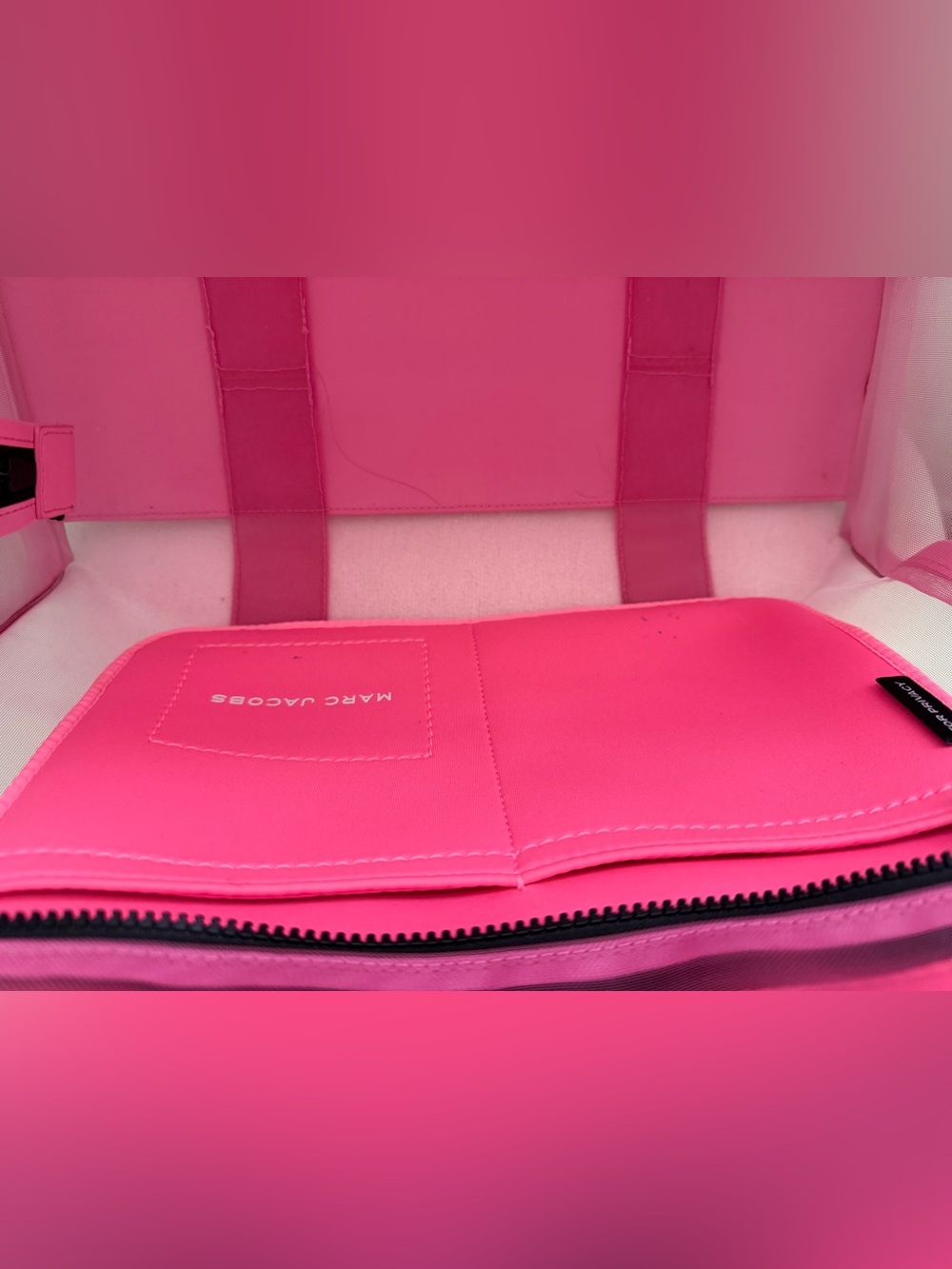 Marc Jacobs Pink Transparent 'The Tote Bag' - Picture 2 of 11
